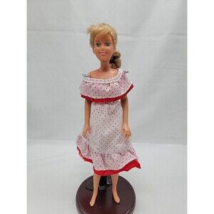 Vintage 1987 Hasbro Maxi Doll In Vintage Barbie Clone Dress